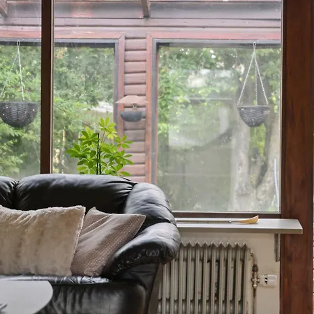Appartement Familievilla Naer Centrum M Privat Have Odense